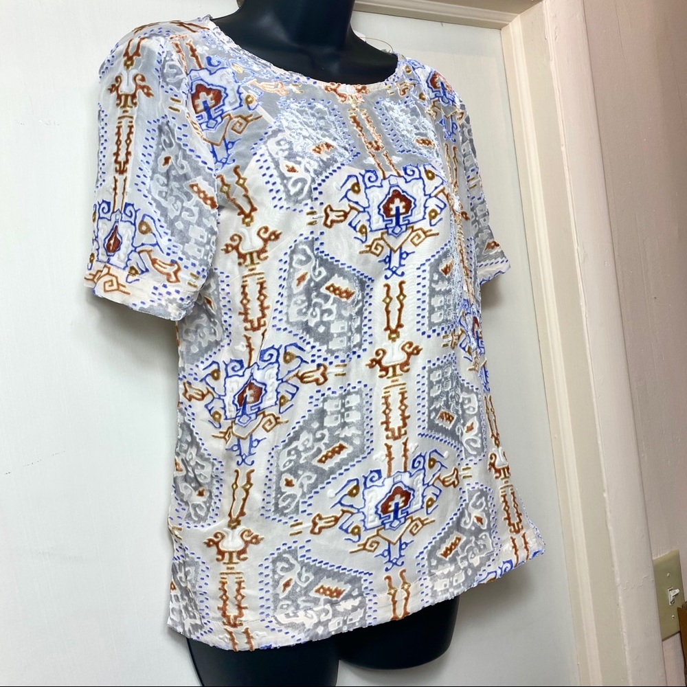 Sundance Velvet Geometric Short Sleeve Top - Picture 4 of 10